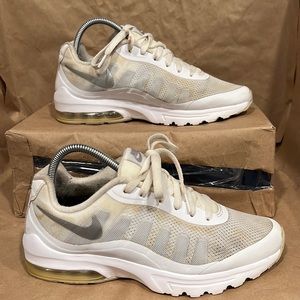 Nike Air Max Invigor